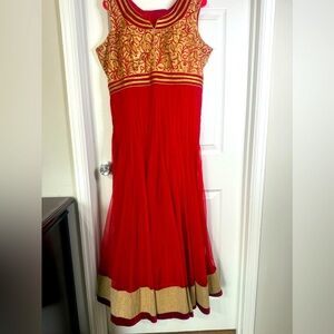 Elegant Red and Gold Design Indian Anarkali dress Womens Sz-10/12